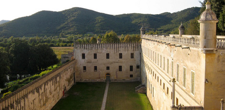 Castello del Catajo tra magnolie e fantasmi